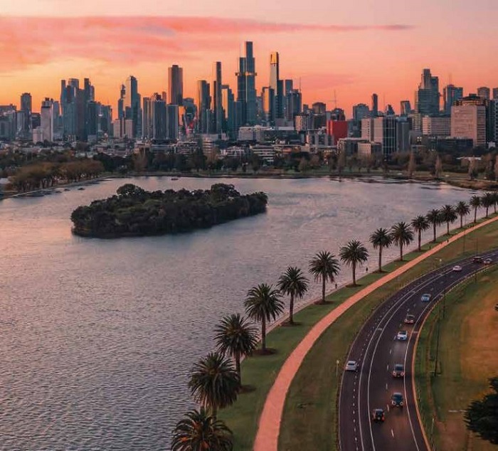 View of the Melbourne city line overlooking Albert Park lake - Economic Growth Statement